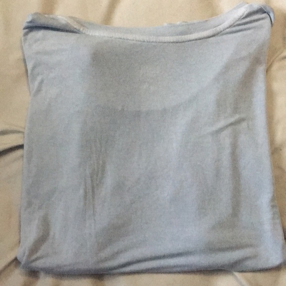 Women’s loose baby blue t shirt - Picture 4 of 4